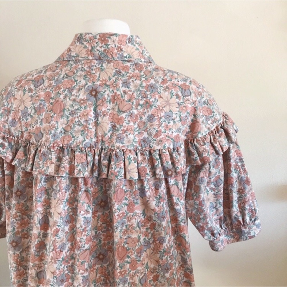 VINTAGE Floral Ruffle Collar Button Up Blouse - Picture 7 of 7